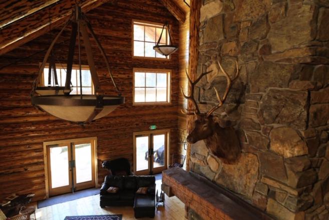 Big Creek, ID Aviation Lodge Interior Common Area